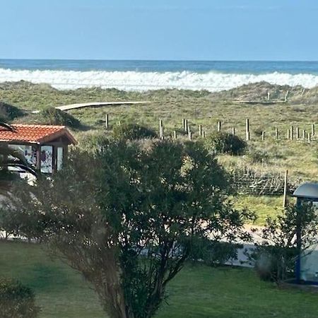 Playa De Berria -Apartamento Con Piscina Y Vistas Al Mar Santoña Dış mekan fotoğraf